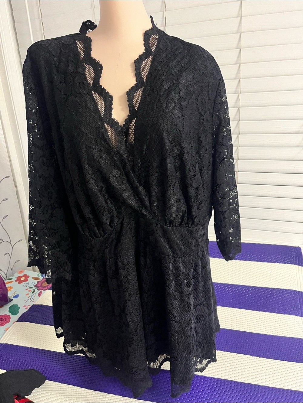 Kiyonna Black Lace Wrap Robe with Scalloped Trim